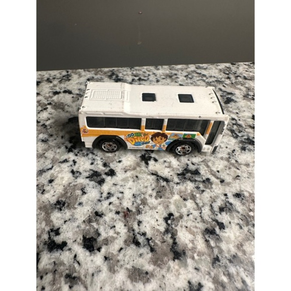 Go Diego‎ Go School Bus Toy Diecast Metal Vehicle White Orange Kids Play
